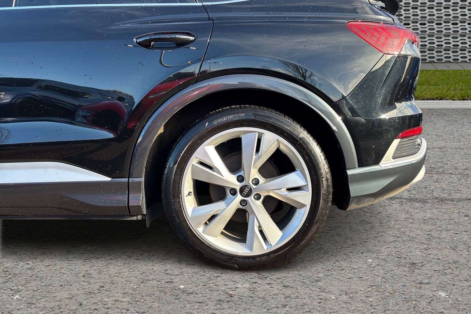 Used Audi Q4 e-tron 2022 for sale - 76636620: Photo 5