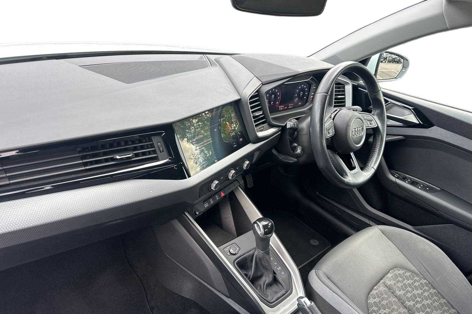 Used Audi A1 2019 for sale - 76113521: Photo 2