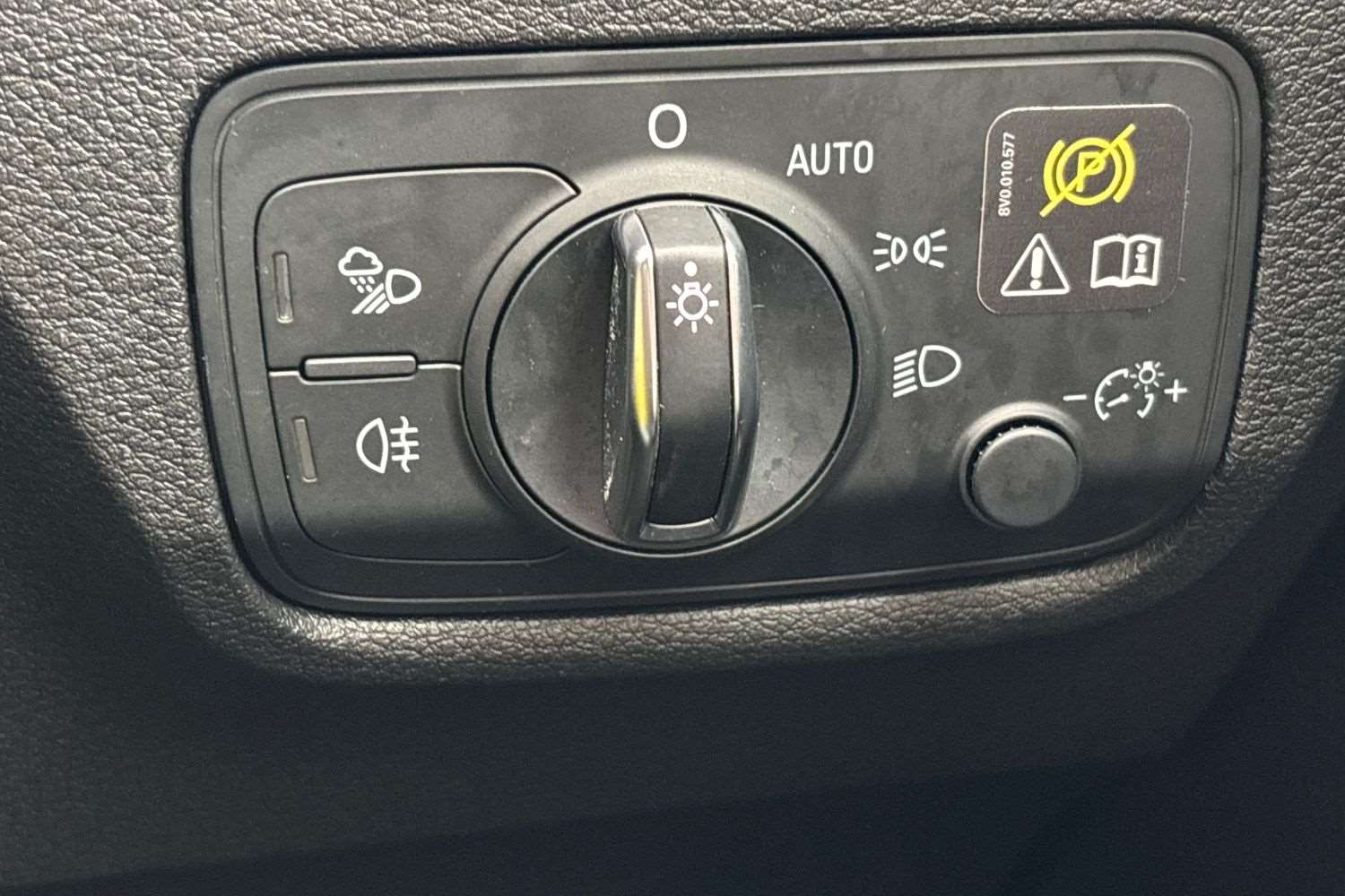 Used Audi Q2 2018 for sale - 76745986: Photo 30