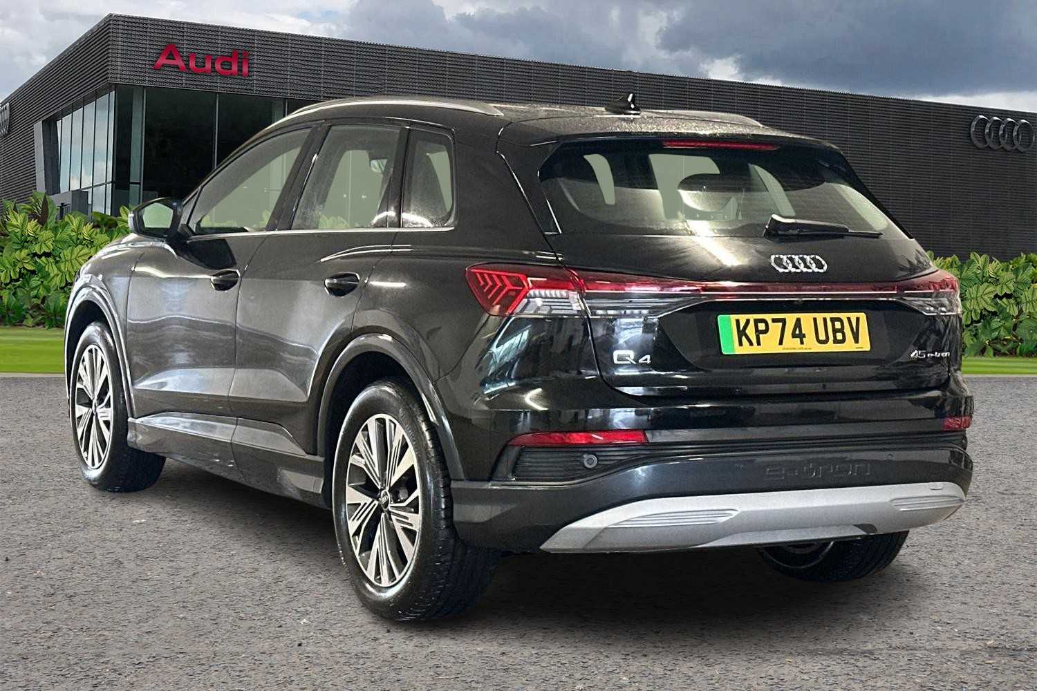 Used Audi Q4 e-tron 2025 for sale - 77032164: Photo 3