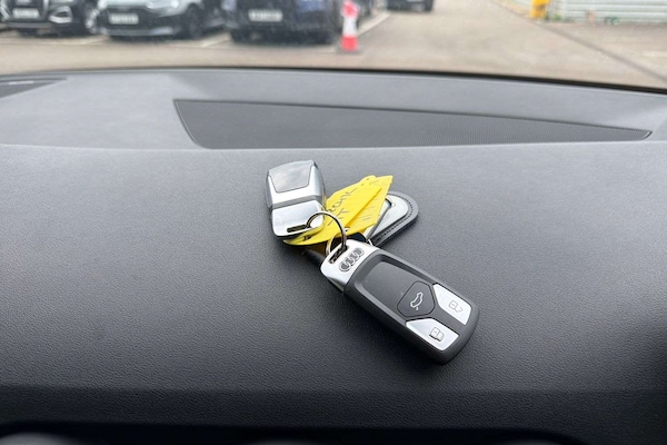 Used Audi TT 2022 for sale - 76141525: Photo 25