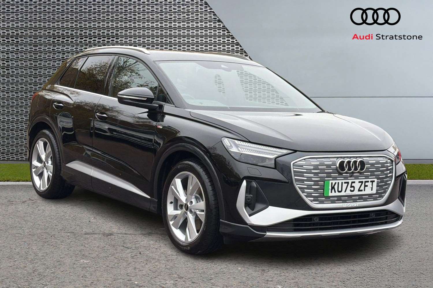 Used Audi Q4 e-tron 2025 for sale - 76902385: Photo 1