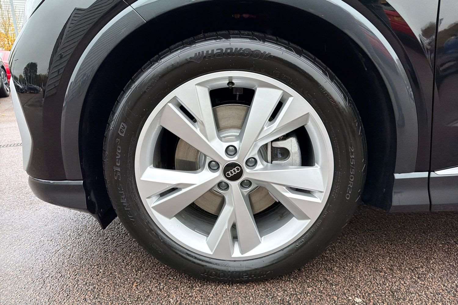 Used Audi Q4 e-tron 2025 for sale - 76902385: Photo 10