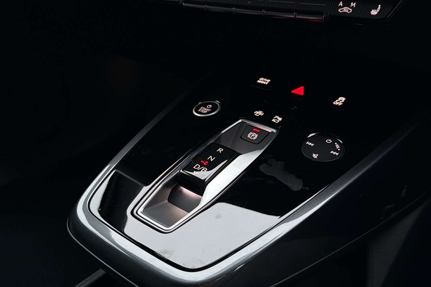 Used Audi Q4 e-tron 2025 for sale - 76902385: Photo 15