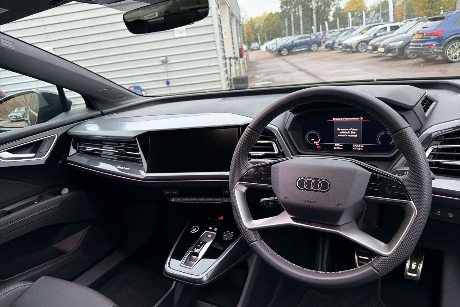 Used Audi Q4 e-tron 2025 for sale - 76902385: Photo 6