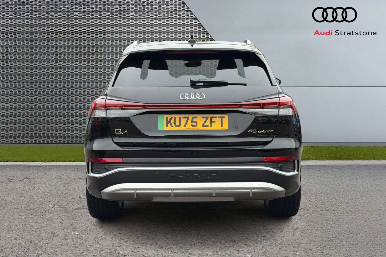 Used Audi Q4 e-tron 2025 for sale - 76902385: Photo 7