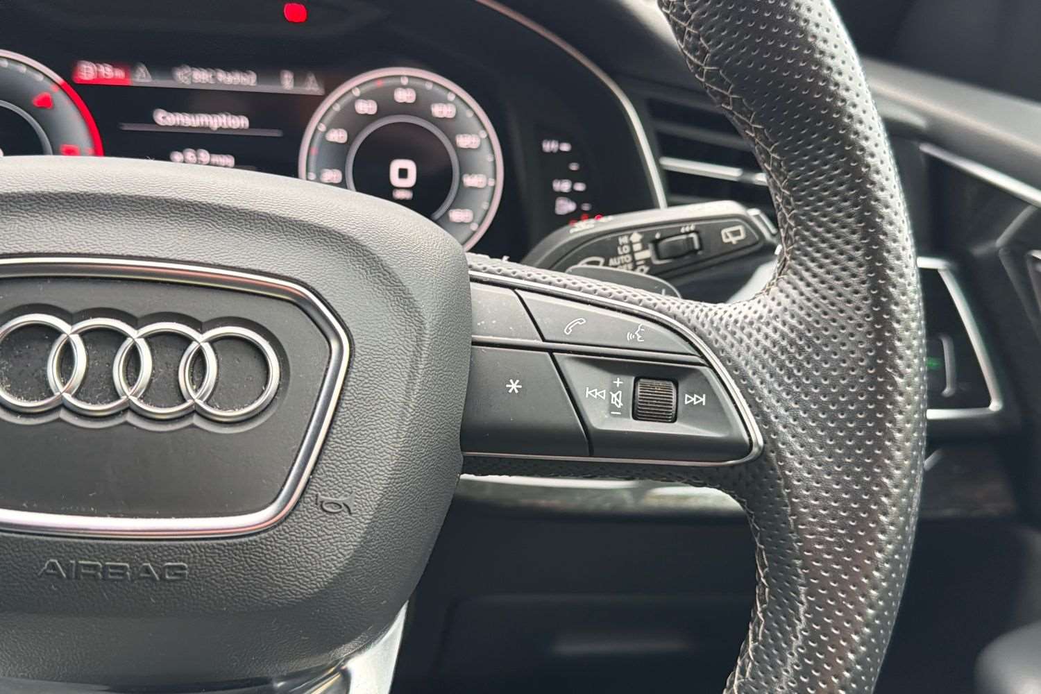 Used Audi Q8 2021 for sale - 77480669: Photo 17