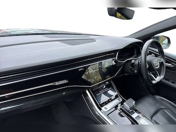 Used Audi Q8 2021 for sale - 77480669: Photo