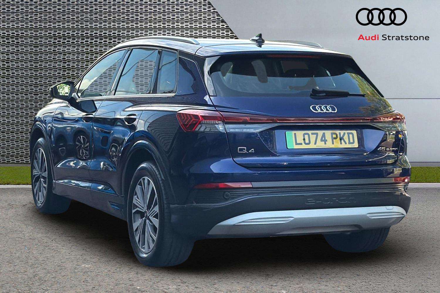 Used Audi Q4 e-tron 2024 for sale - 76063441: Photo 3
