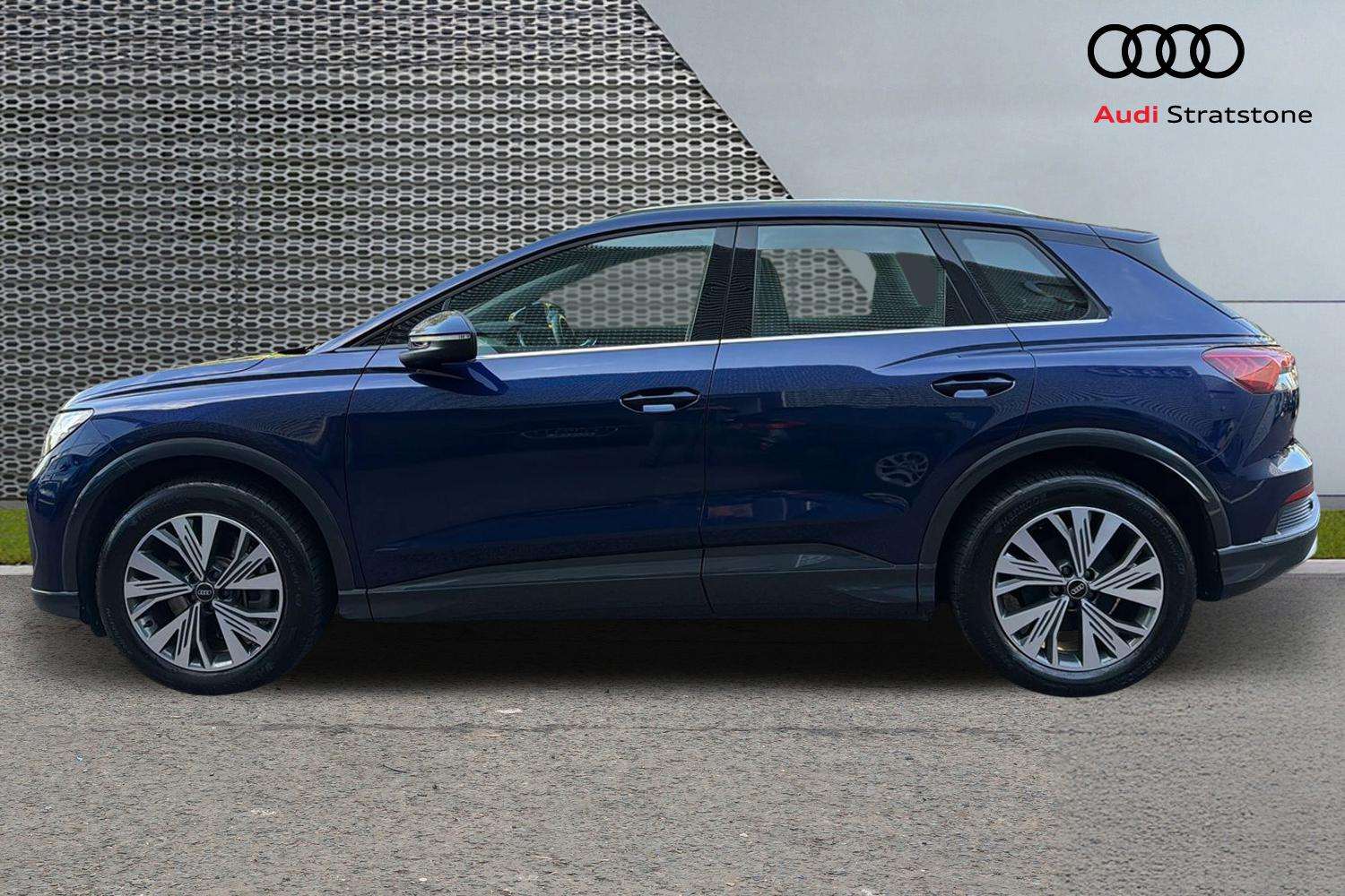 Used Audi Q4 e-tron 2024 for sale - 76063441: Photo 8