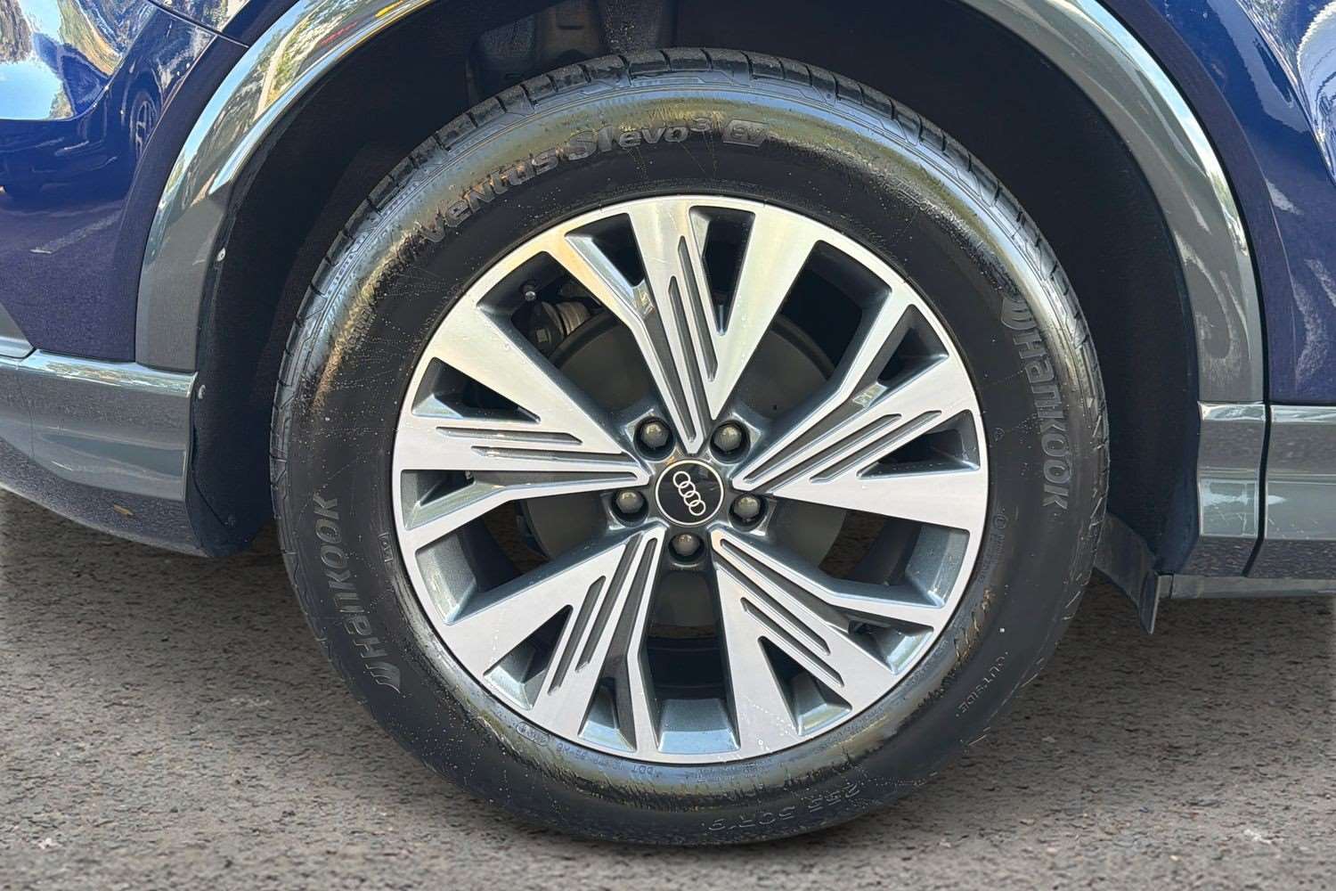 Used Audi Q4 e-tron 2024 for sale - 76063441: Photo 9