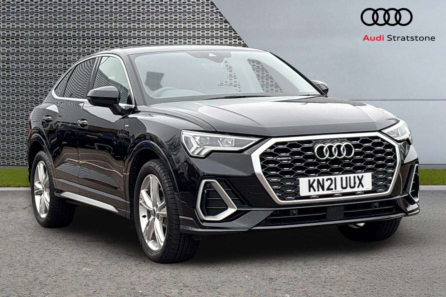 Used Audi Q3 2021 for sale - 77068603: Photo 1