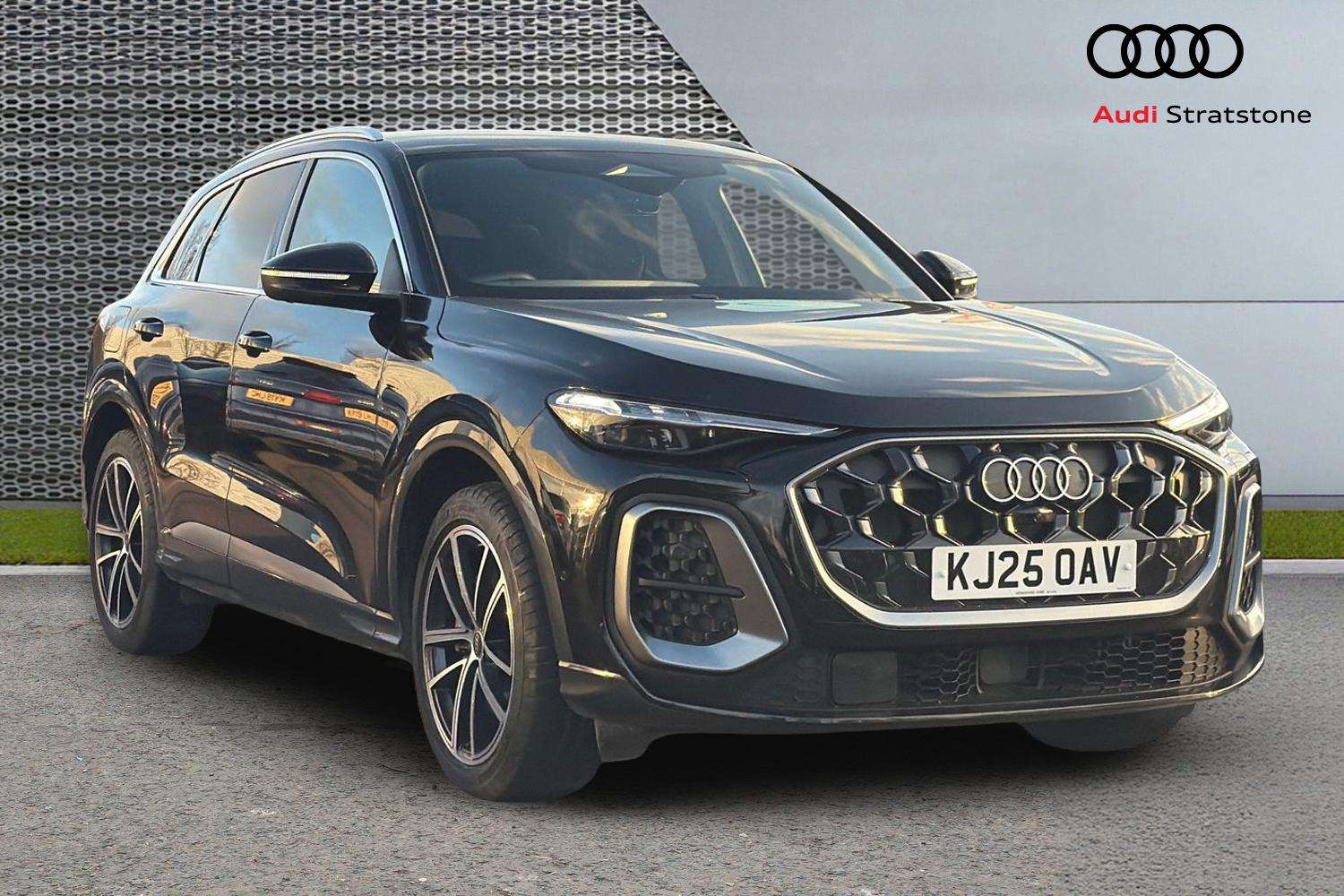 Used Audi Q5 2025 for sale - 76955311: Photo 1