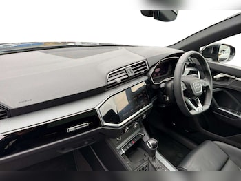 Used Audi Q3 2025 for sale - 76262322: Photo 2