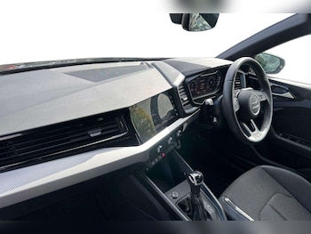 Used Audi A1 for sale - 75993917: Photo 2