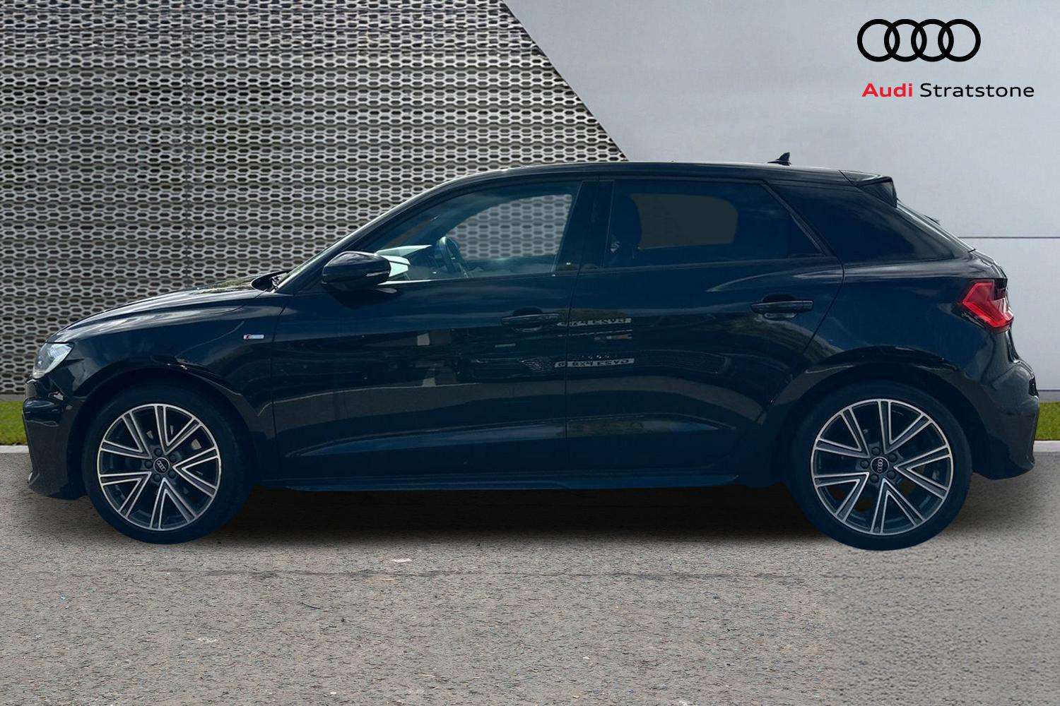 Used Audi A1 for sale - 75993917: Photo 8