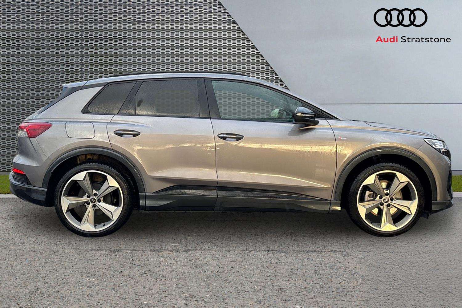 Used Audi Q4 e-tron 2025 for sale - 78024475: Photo 4