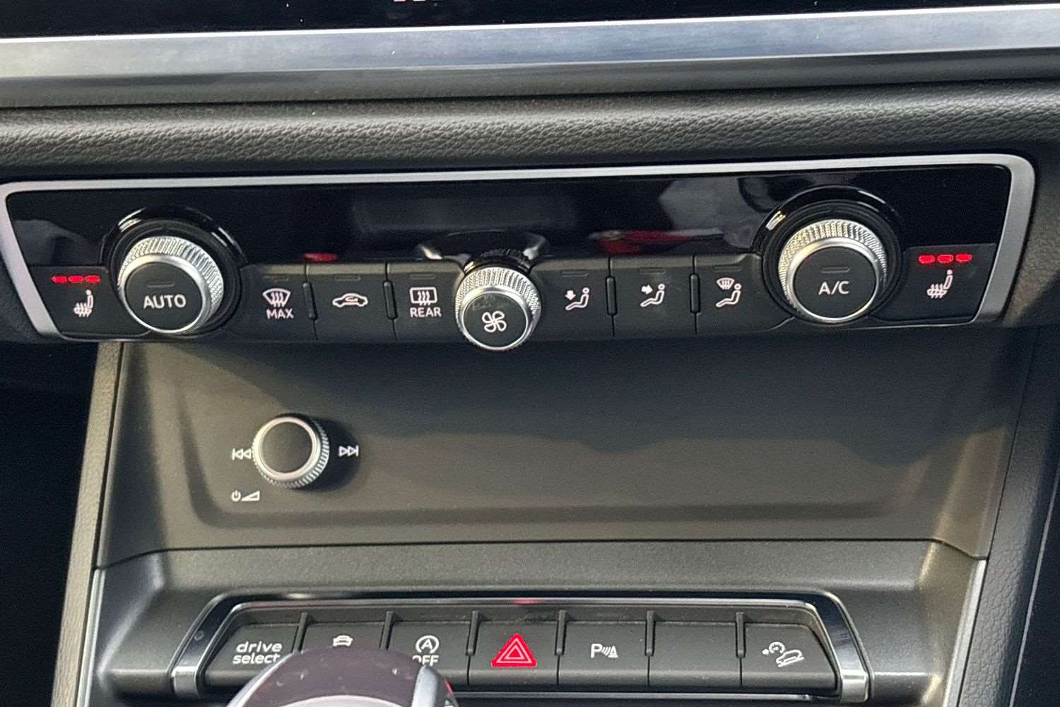 Used Audi Q3 2021 for sale - 76774117: Photo 28