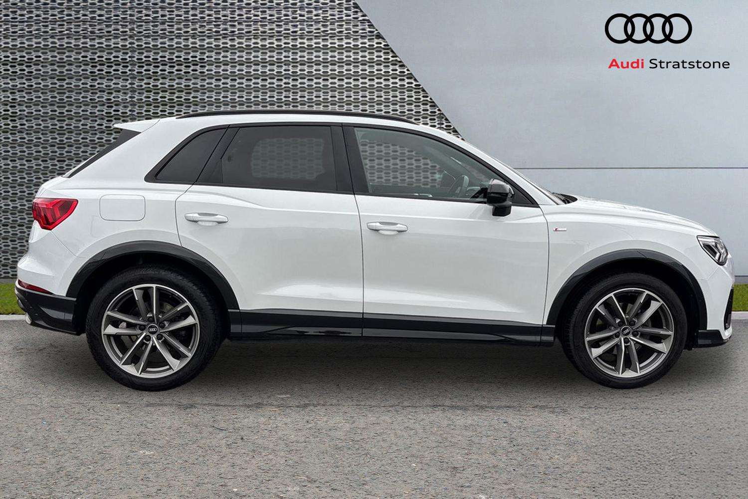 Used Audi Q3 2021 for sale - 76774117: Photo 4