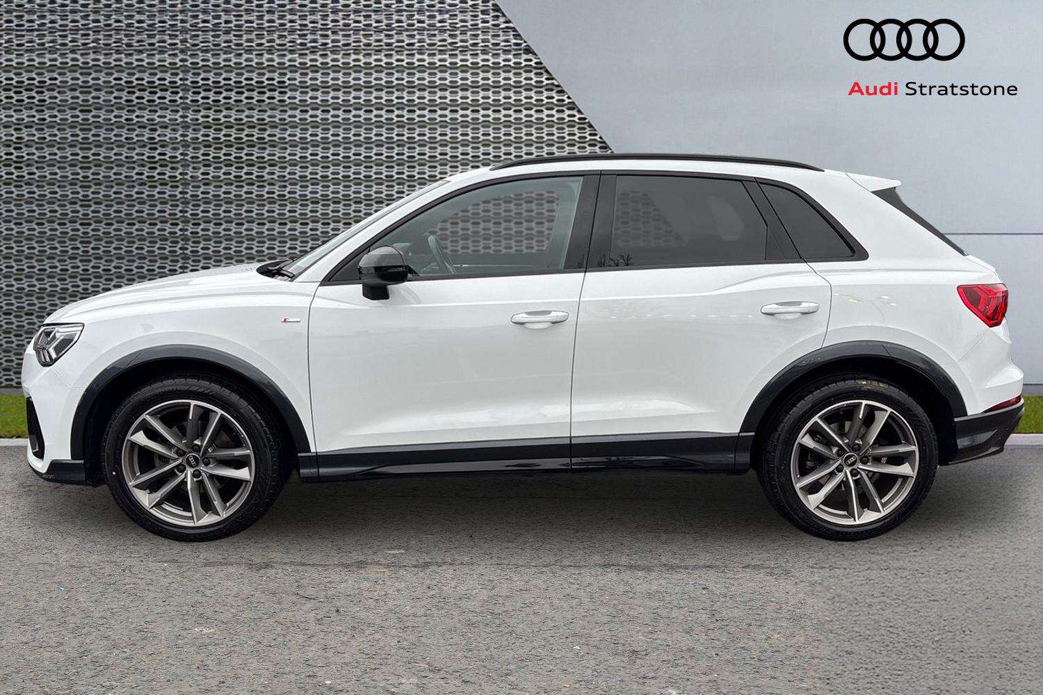 Used Audi Q3 2021 for sale - 76774117: Photo 8