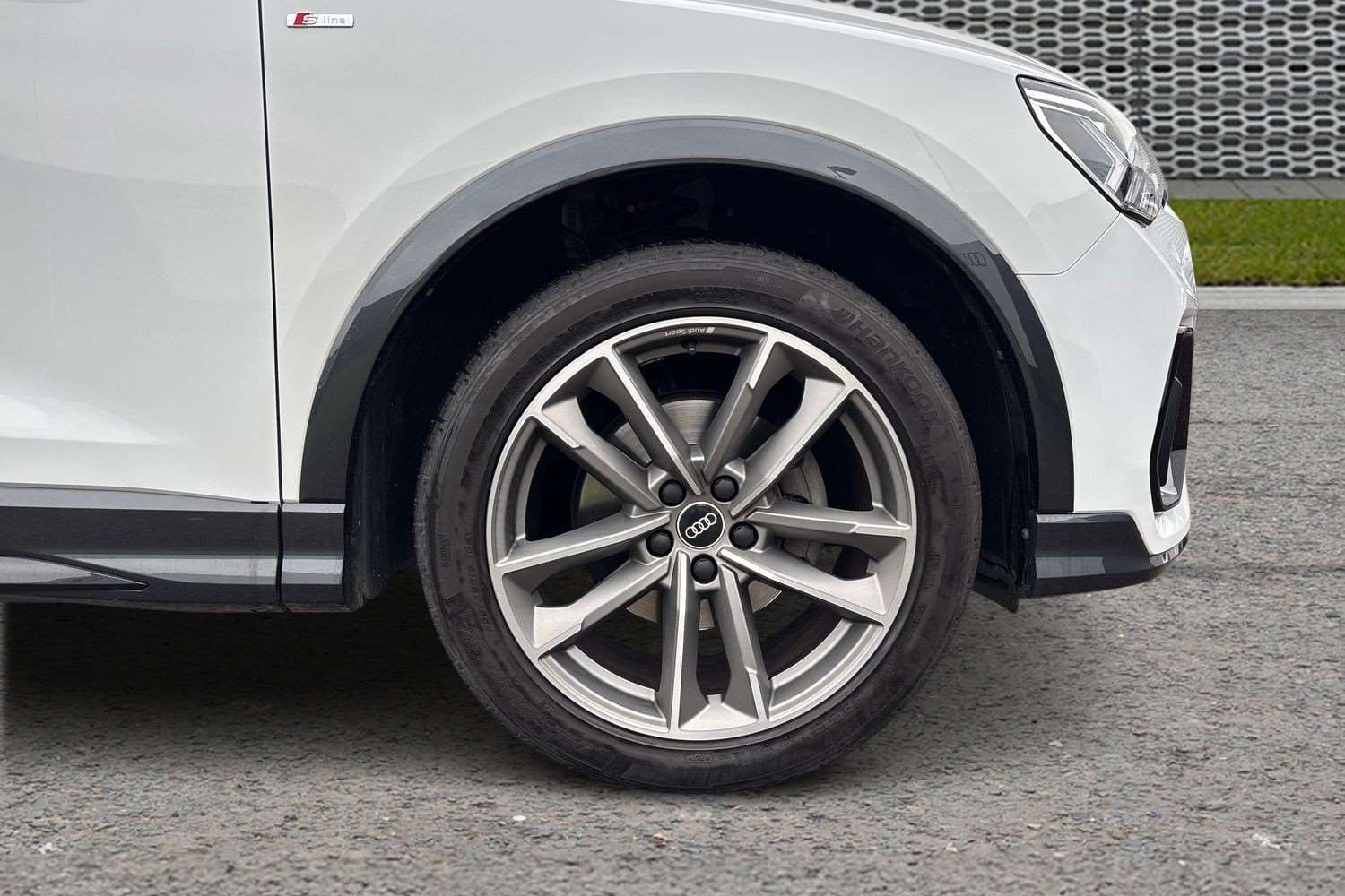 Used Audi Q3 2021 for sale - 76774117: Photo 9