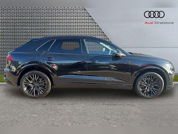 Used Audi Q8 2024 for sale - 76460199: Photo