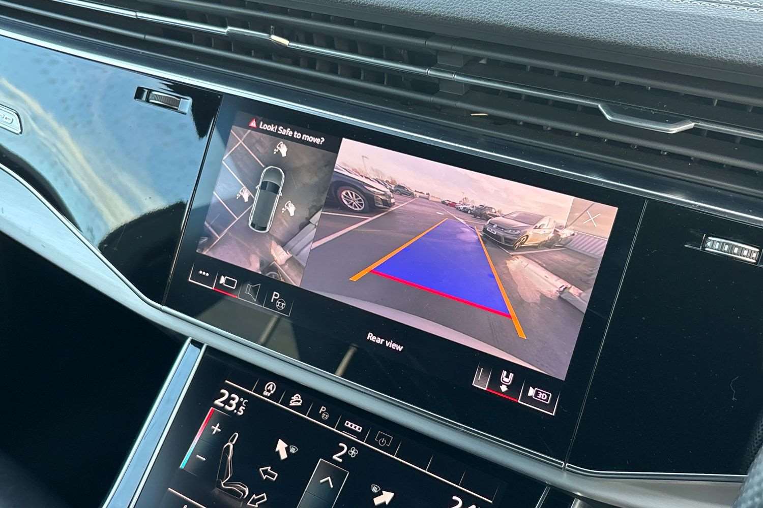 Used Audi Q8 2023 for sale - 76575903: Photo 26