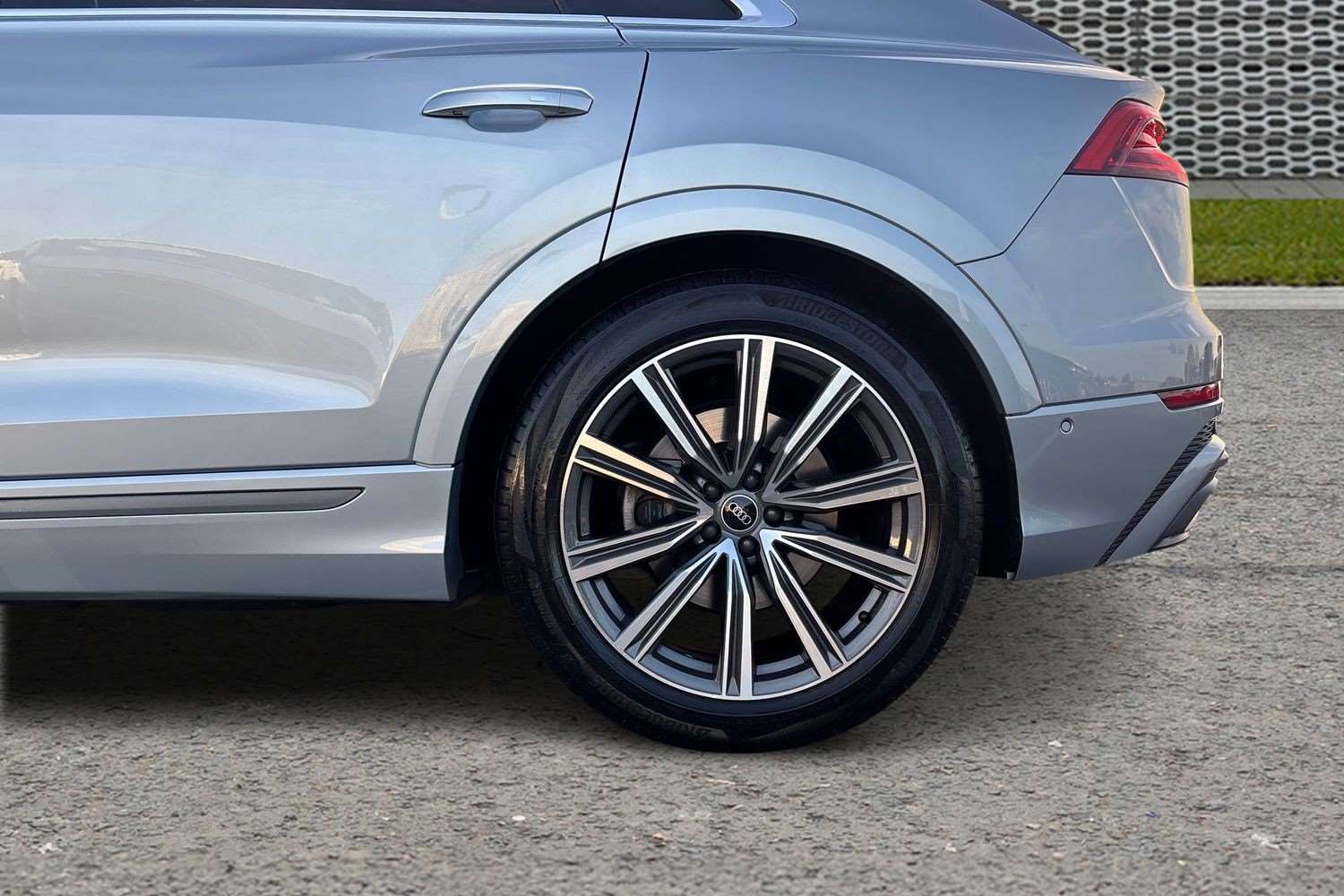 Used Audi Q8 2023 for sale - 76575903: Photo 5