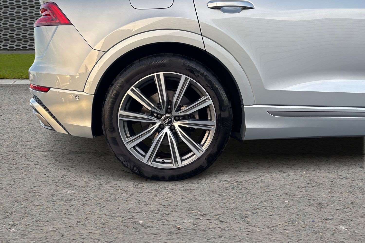 Used Audi Q8 2023 for sale - 76575903: Photo 9