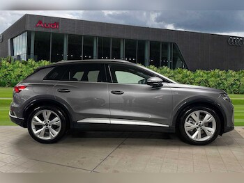 Used Audi Q4 e-tron 2024 for sale - 74716374: Photo