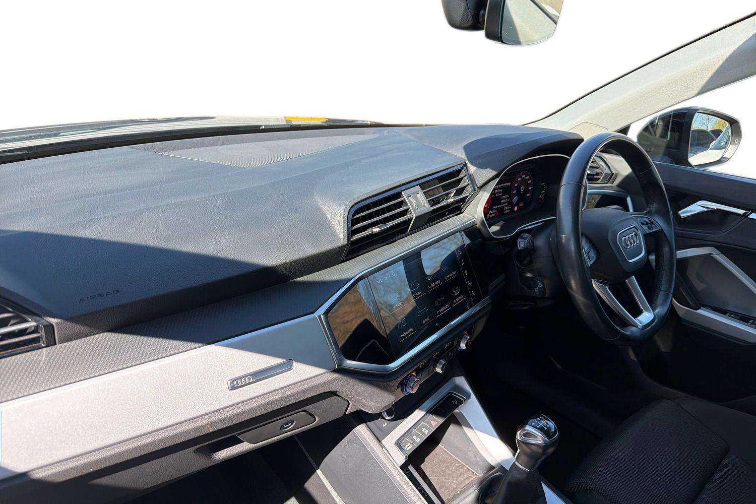 Used Audi Q3 2021 for sale - 78161229: Photo 2