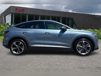 Used Audi Q4 e-tron 2025 for sale - 76016048: Photo 4