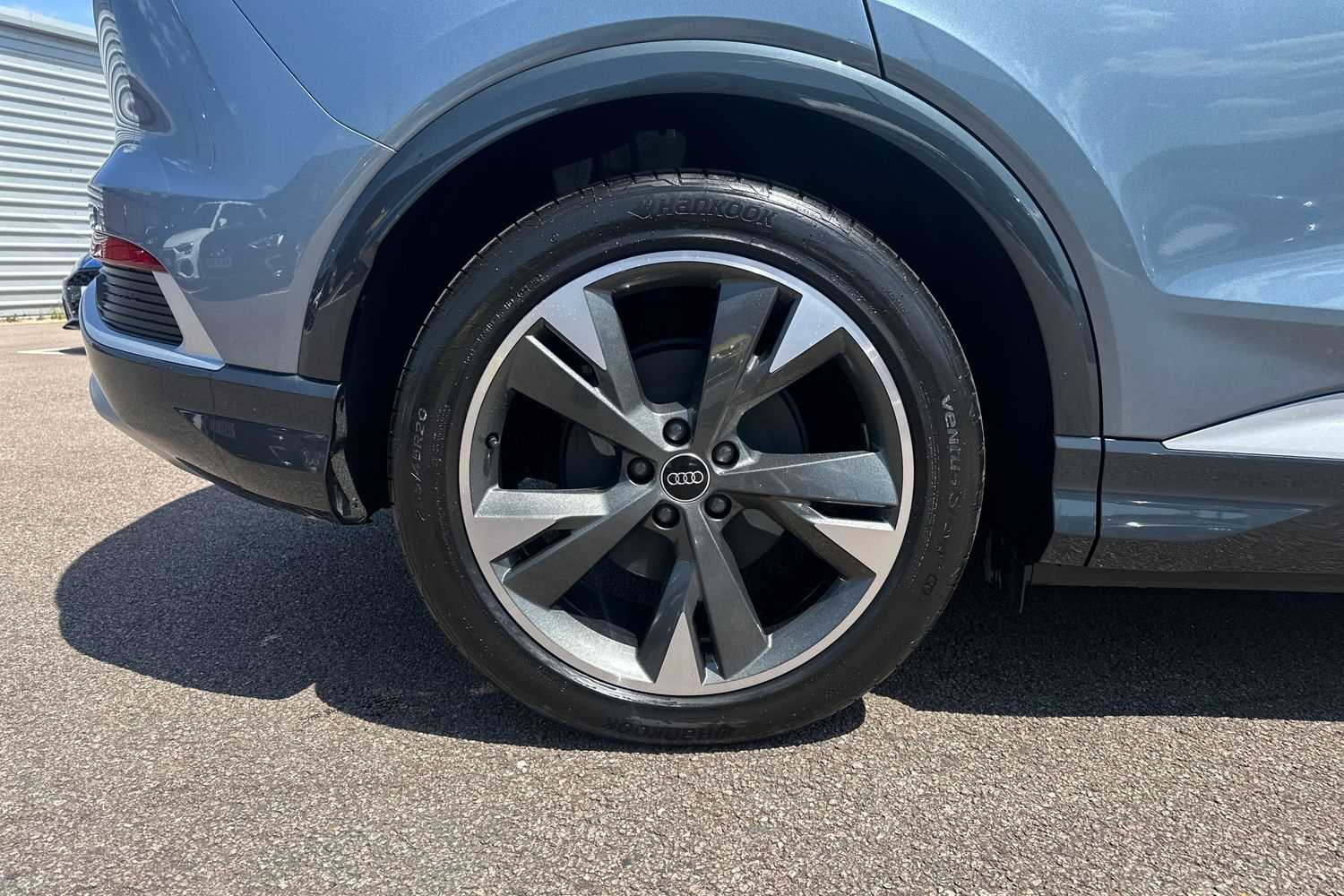 Used Audi Q4 e-tron 2025 for sale - 76016048: Photo 5