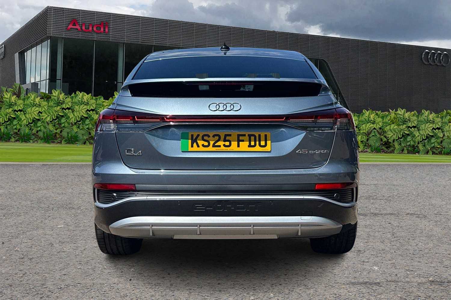 Used Audi Q4 e-tron 2025 for sale - 76016048: Photo 7
