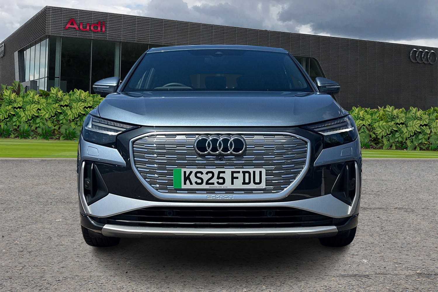 Used Audi Q4 e-tron 2025 for sale - 76016048: Photo 8