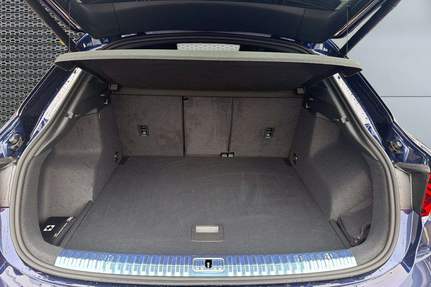 Used Audi Q3 2025 for sale - 77810796: Photo 13