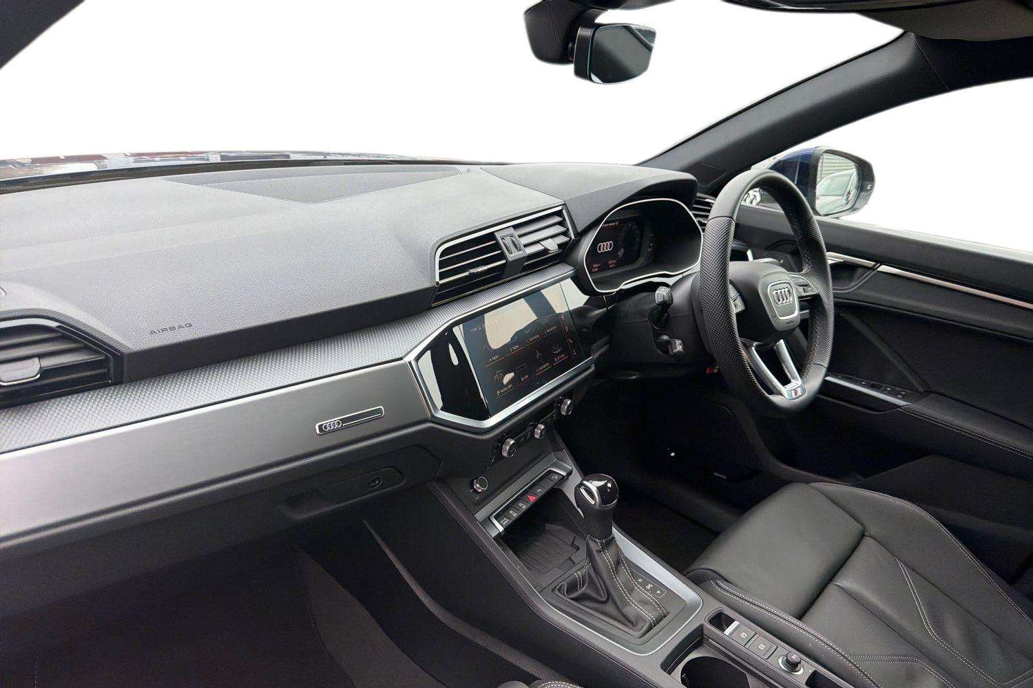 Used Audi Q3 2025 for sale - 77810796: Photo 2
