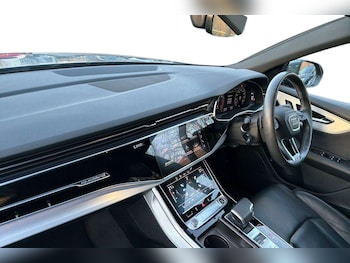 Used Audi Q8 2021 for sale - 76804784: Photo