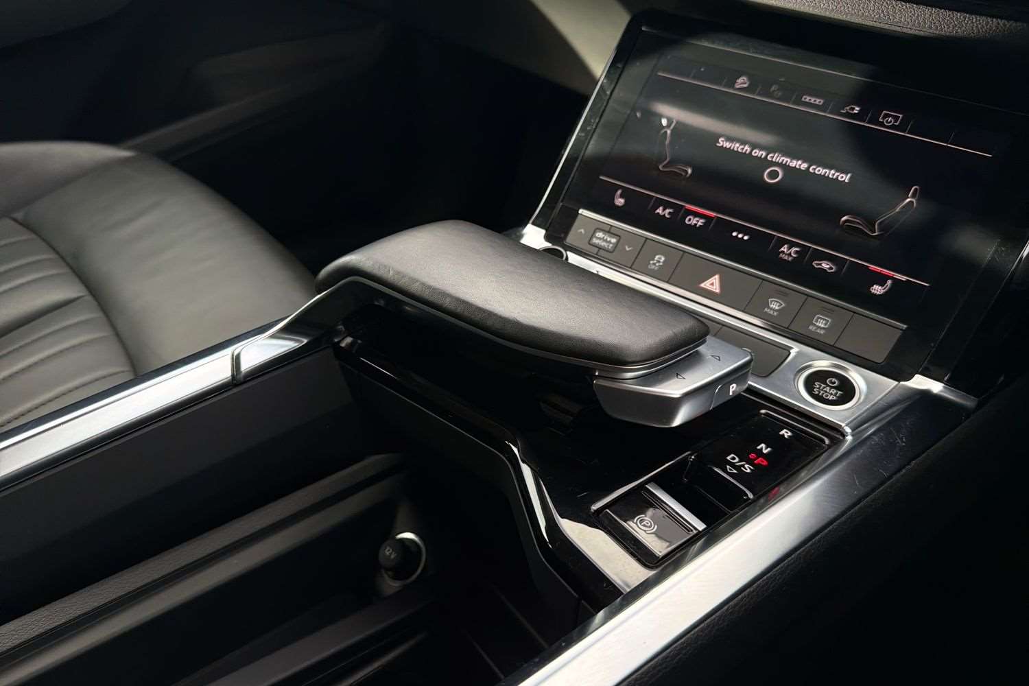 Used Audi e-tron 2021 for sale - 77443441: Photo 15