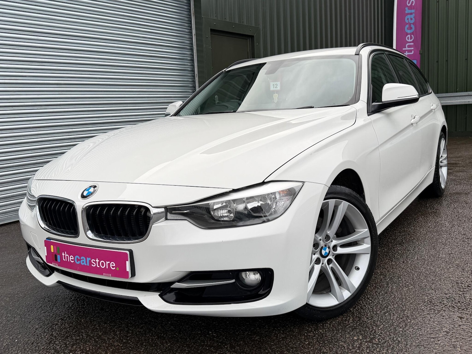 Used BMW 3 Series 2015 for sale - 76855643: Photo 1