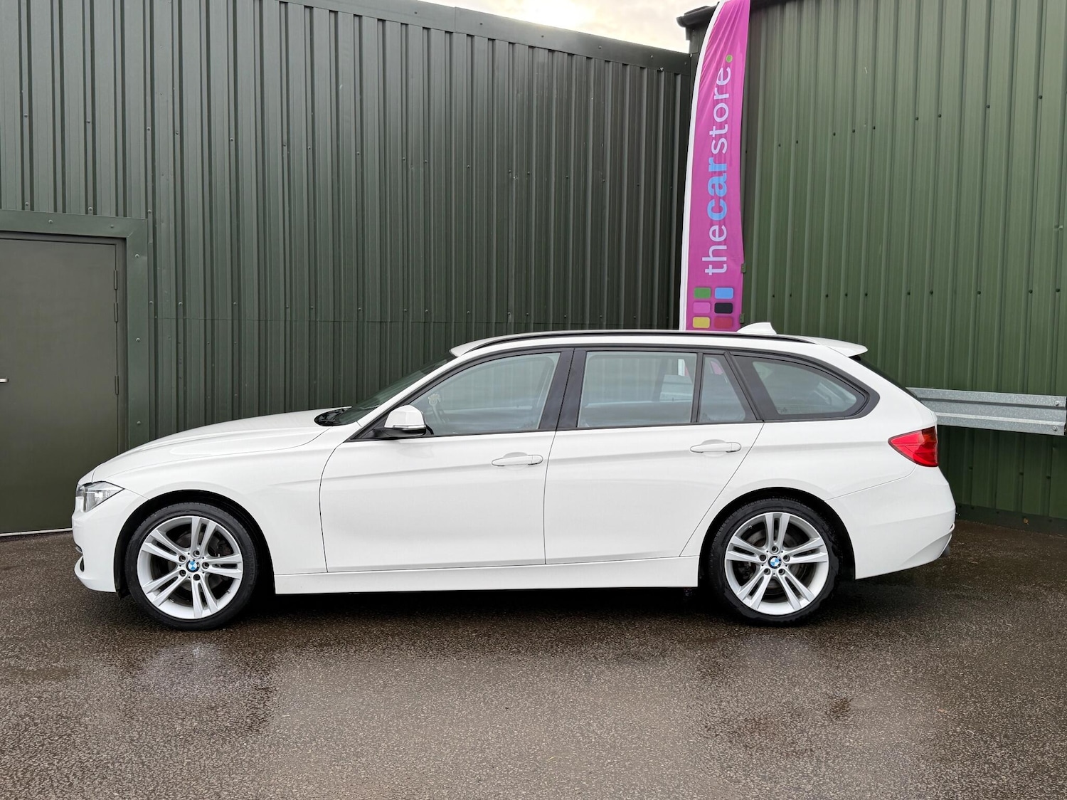 Used BMW 3 Series 2015 for sale - 76855643: Photo 3