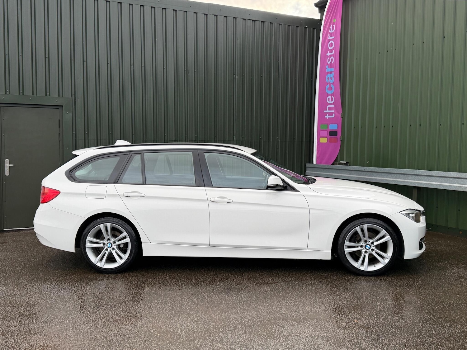 Used BMW 3 Series 2015 for sale - 76855643: Photo 4