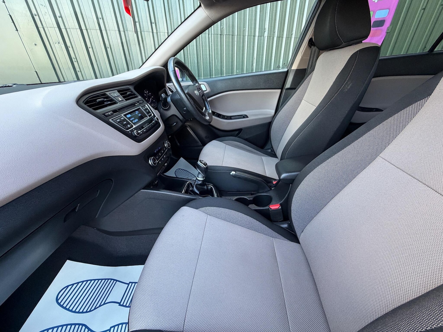 Used Hyundai i20 2015 for sale - 76899129: Photo 8