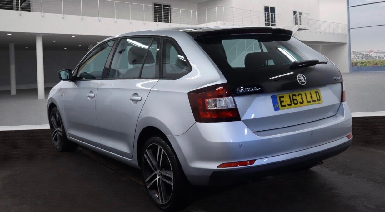Used Skoda Rapid Spaceback 2013 for sale - 77237913: Photo 2