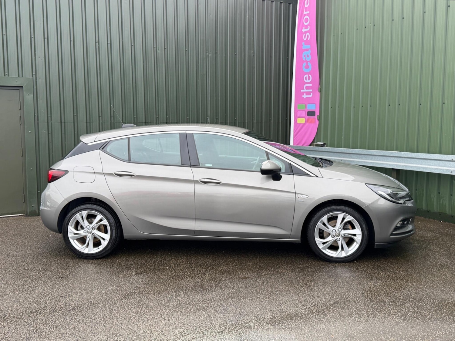 Used Vauxhall Astra 2016 for sale - 77882662: Photo 3