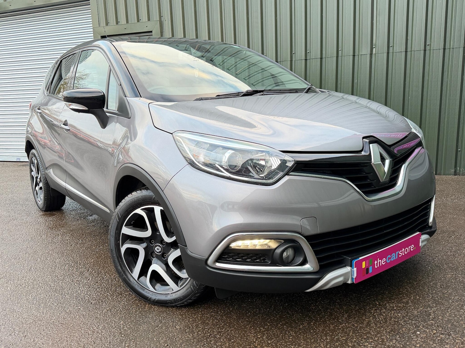 Used Renault Captur 2016 for sale - 77029847: Photo 2