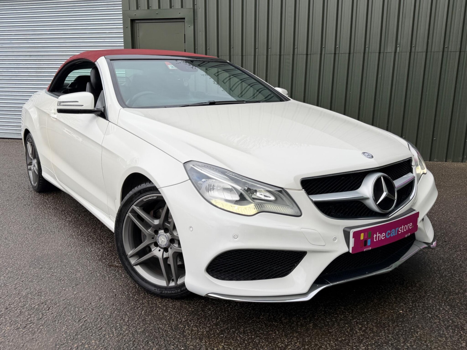 Used Mercedes-Benz E Class for sale - 77738150: Photo 2