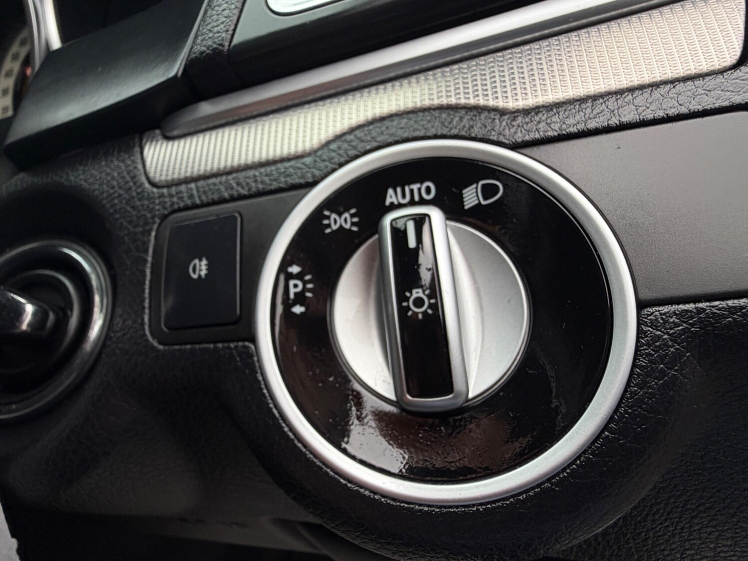 Used Mercedes-Benz E Class for sale - 77738150: Photo 24