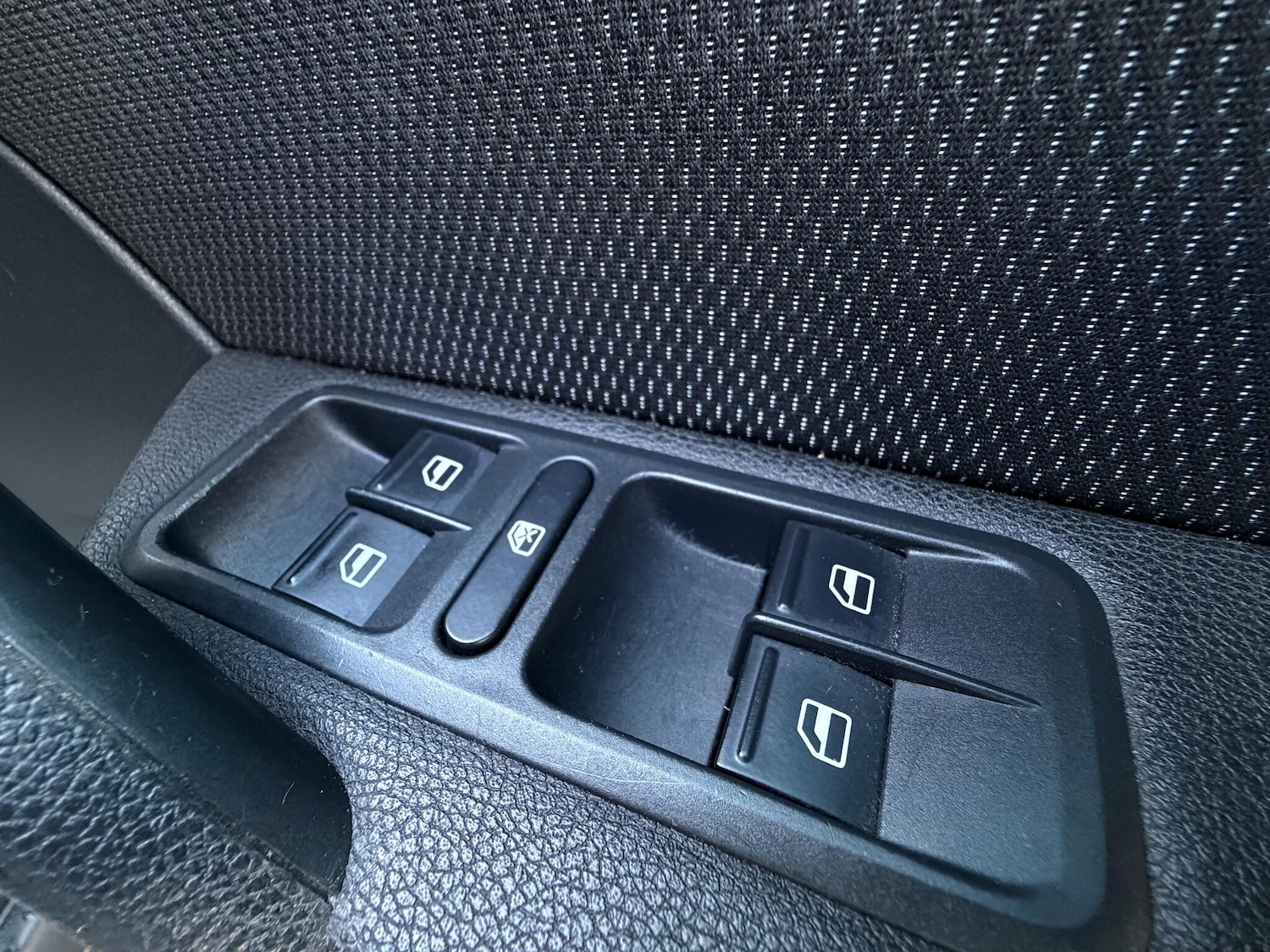 Used Skoda Yeti 2009 for sale - 77143028: Photo 23