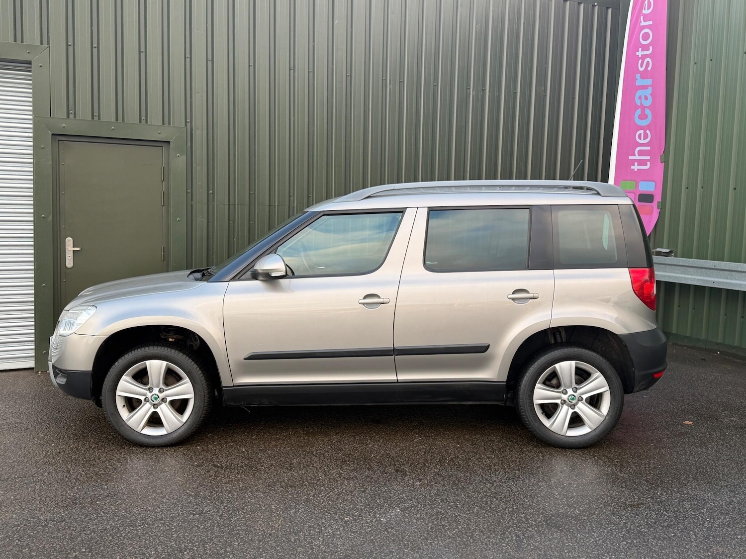 Used Skoda Yeti 2009 for sale - 77143028: Photo 3